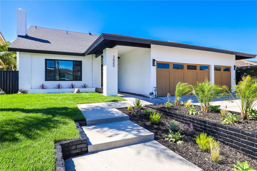 3889 Humboldt Drive