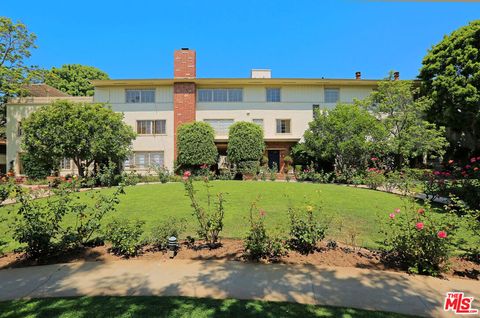 Photo of 11901 W Sunset Boulevard #104, Los Angeles, CA 90049 (MLS # 26641155)