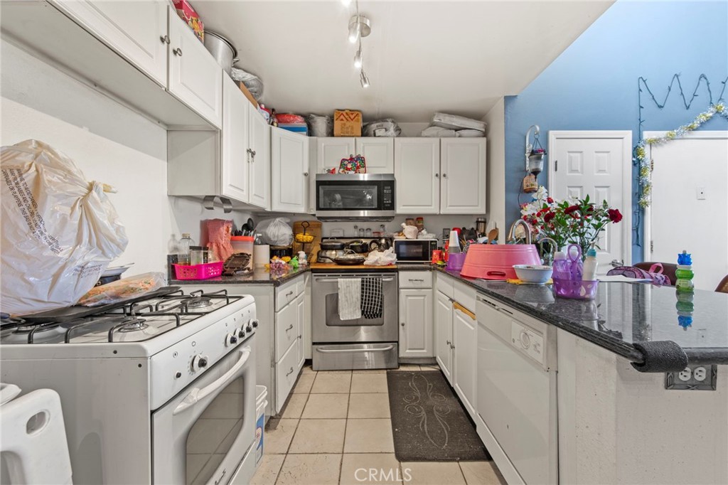 25027 Peachland Avenue 260