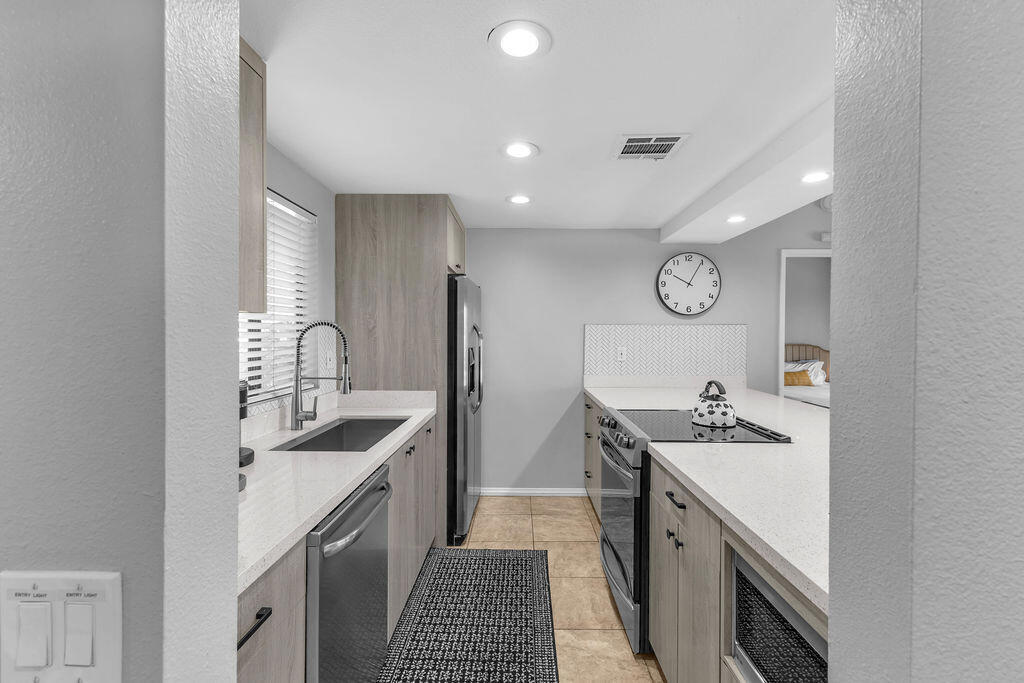 77086 Pauma Valley Way