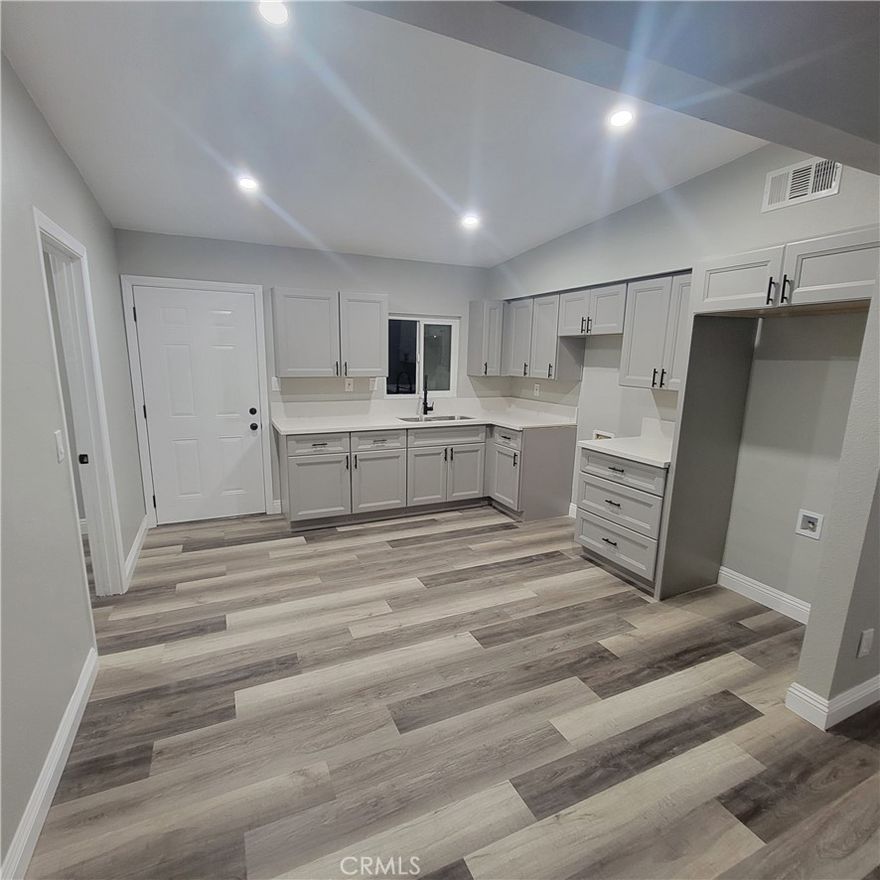 Fully renovated 2-bedroom, 1-bath home in Muscoy, San Bernardino. Features include central A/C & heating, a modern kitchen with updated finishes, fresh paint inside and out, and ample parking. Move-in ready and conveniently located near shopping, schools, and freeways.



Don’t wait—schedule a showing today!