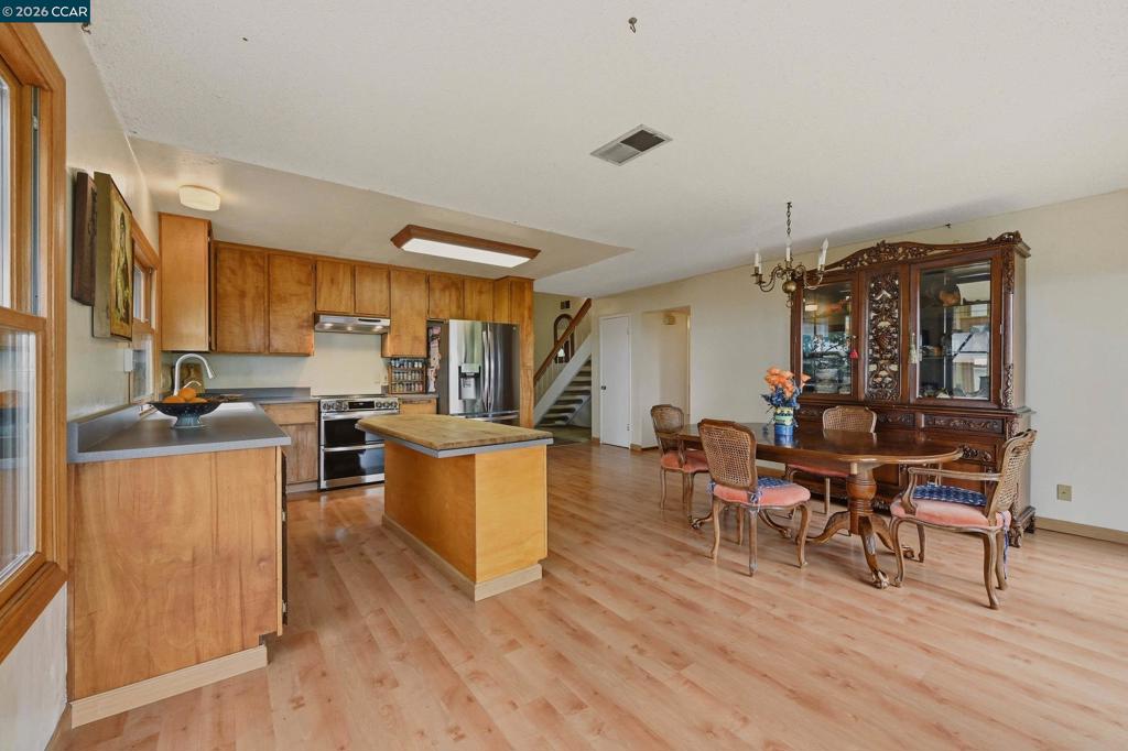 104 Gill Way