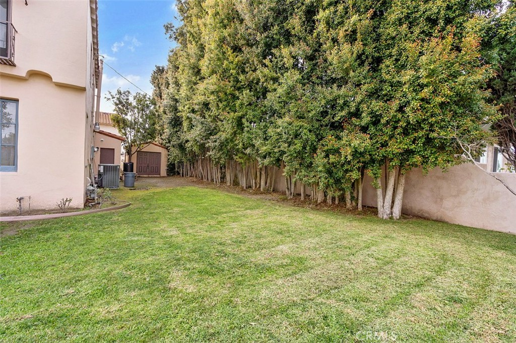 2805 W Bella Court