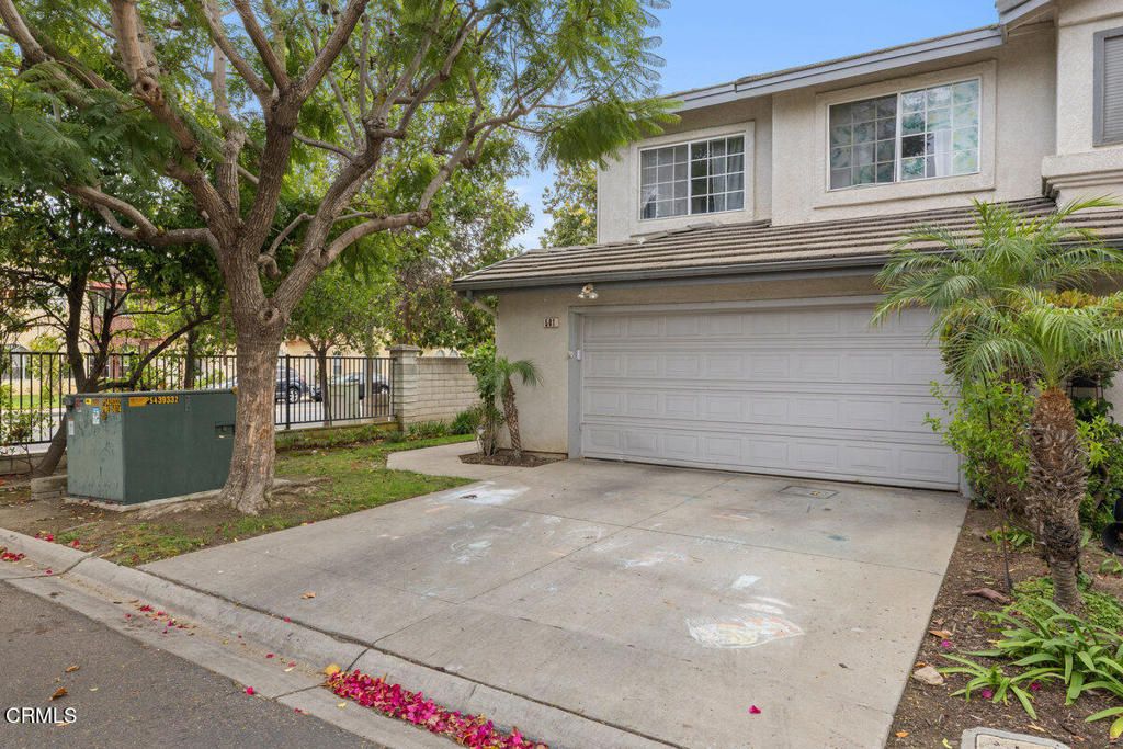 Photo of 501 Orilla Walk, Oxnard, CA 93030 (MLS # V1-32865)