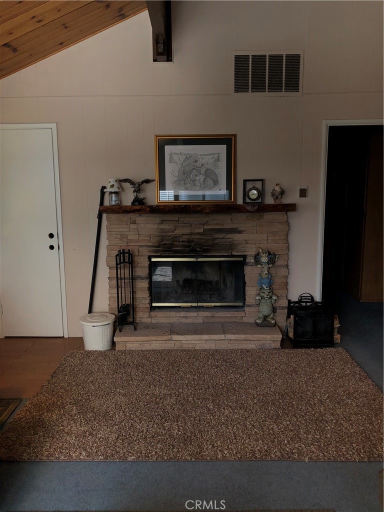 1060 Eagle Mountain Dr.