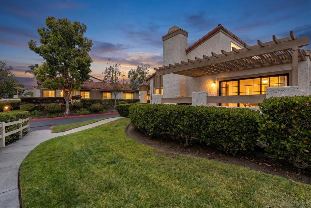 11872 Bernardo Terrace A