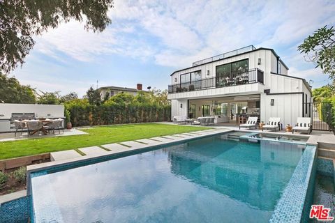 Photo of 15313 De Pauw Street, Pacific Palisades, CA 90272 (MLS # 26644085)