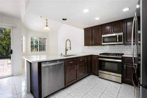 Tiny photo for 617 Sedgeworth Court, Simi Valley, CA 93065 (MLS # BB26118705)