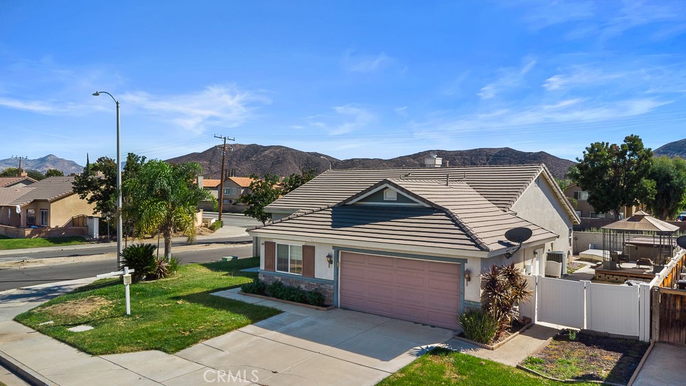 4415 AMBER RIDGE Lane