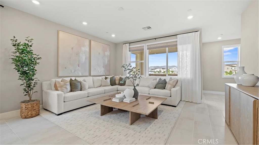 825 Sonia, Irvine CA 92618 - Photo 9