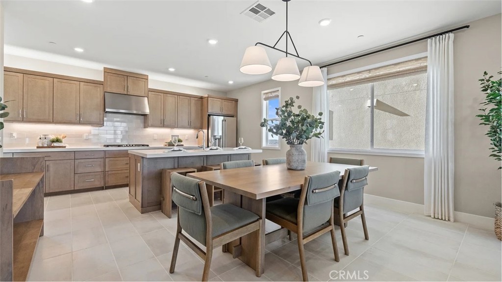 825 Sonia, Irvine CA 92618 - Photo 7