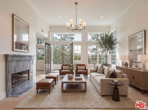 Photo of 11714 Folkstone Lane, Los Angeles, CA 90077 (MLS # 26663133)