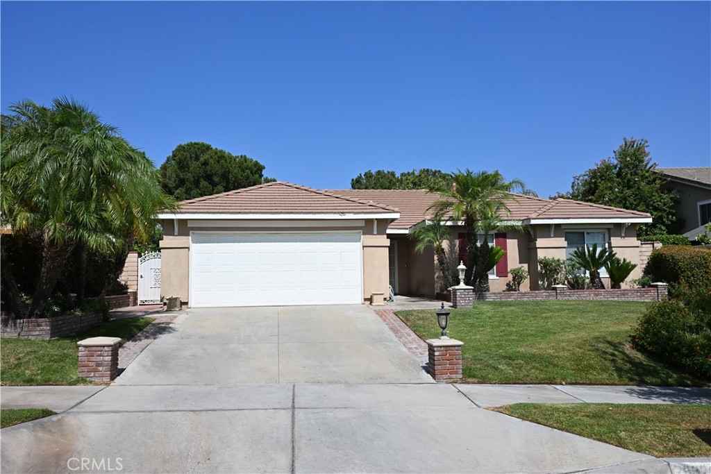 A stunning home with plenty of space in southside! This home is equipped with a Fridge, Washer, and Dryer for your convenience. Also features a basketball court in the back for your enjoyment. The property is located near major amenities like the Loma Linda Hospital, which is just a short drive away. Close to Leonard Bailey Park and Walmart. A great combination of space, convenience, and a great location. Don't miss out on this one and have it as your next home to rent.