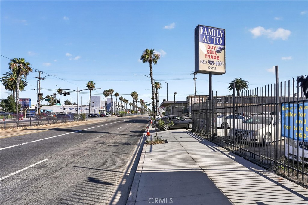2211 Long Beach Boulevard