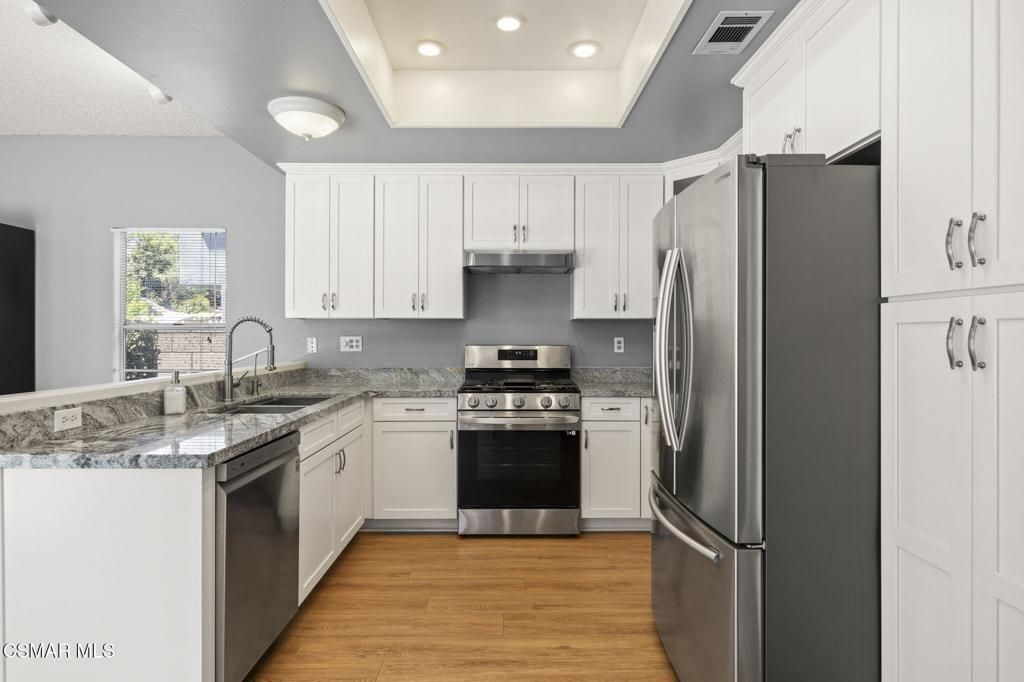 listing image 130722953796388608249