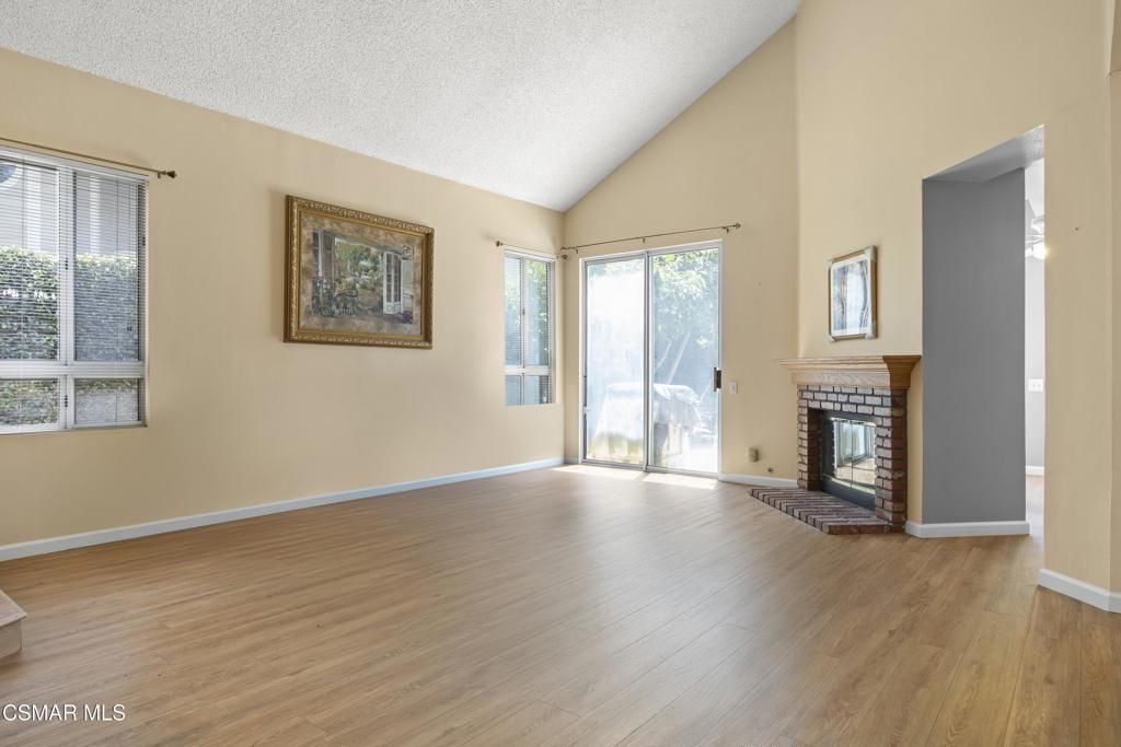 listing image 130727118220014710806