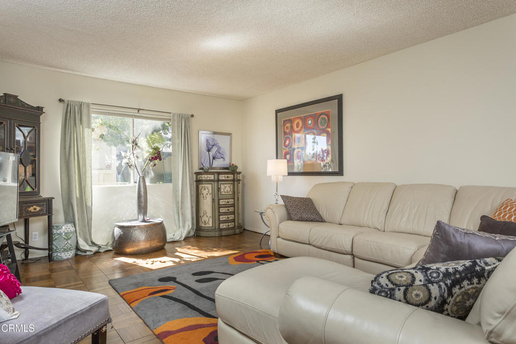 385 Cliff Drive 3