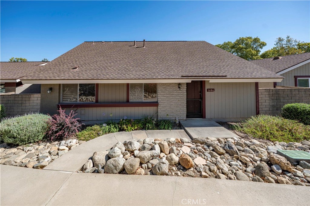 1686 Carmel Circle E