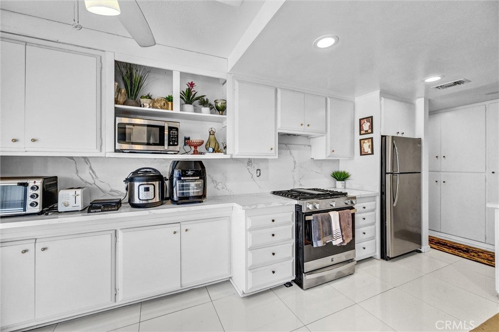 919 Glencliff