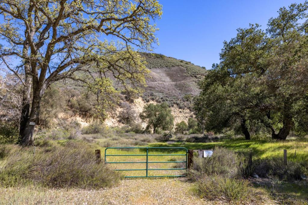 43515 Carmel Valley Road