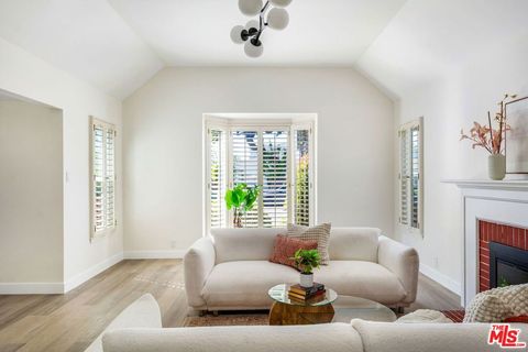 Photo of 3770 Somerset Drive, Los Angeles, CA 90016 (MLS # 26662229)