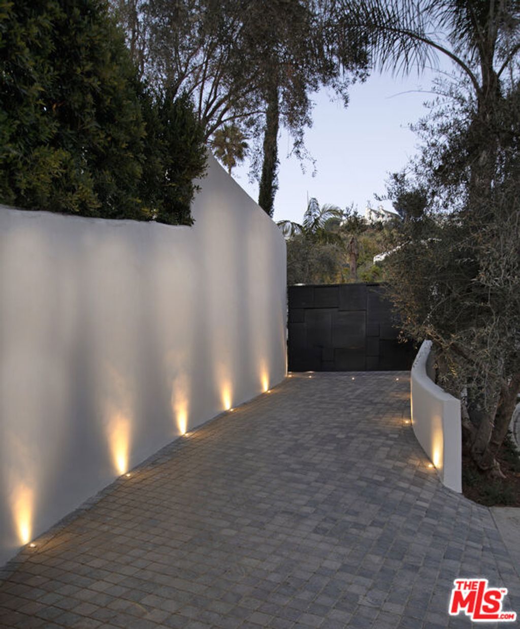 Photo of 1731 Rising Glen Road, Los Angeles, CA 90069 (MLS # 25488247)
