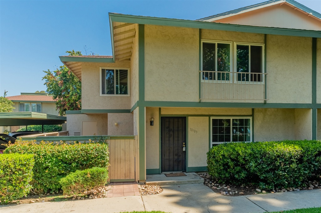 Private end unit 3 br/ 1.5 ba Townhome facing quite greenbelt in desirable Playmor complex. Minutes from freeways and school, 2 community pools. New wood flooring in light filled lower level, open kitchen design, granite counter tops in kitchen and master bath, new hot water lines, and newer energy saving dual pane windows throughout. Large private patio and attached laundry room with storage. 2 assigned parking spaces 1 covered with potential to add electric car charger and 1 open space. Neighborhoods: Mira Mesa Complex Features: , Equipment: Washer Other Fees: 0 Sewer: Sewer Connected Topography: LL