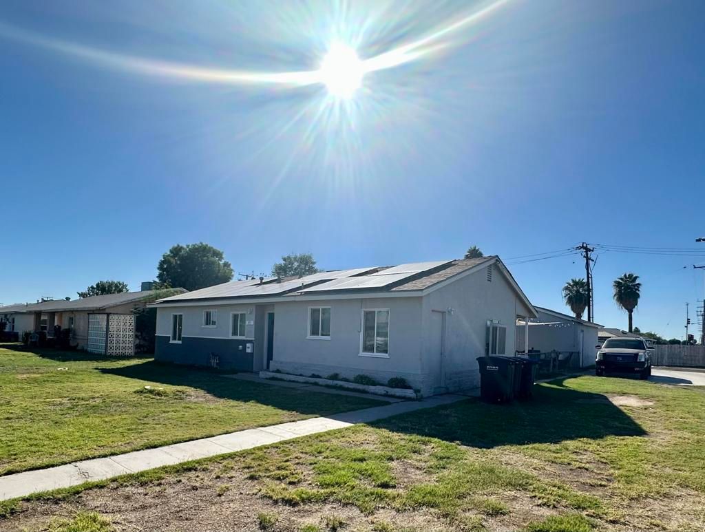 Photo of 491 N Willow Street, Blythe, CA 92225 (MLS # 219137398DA)