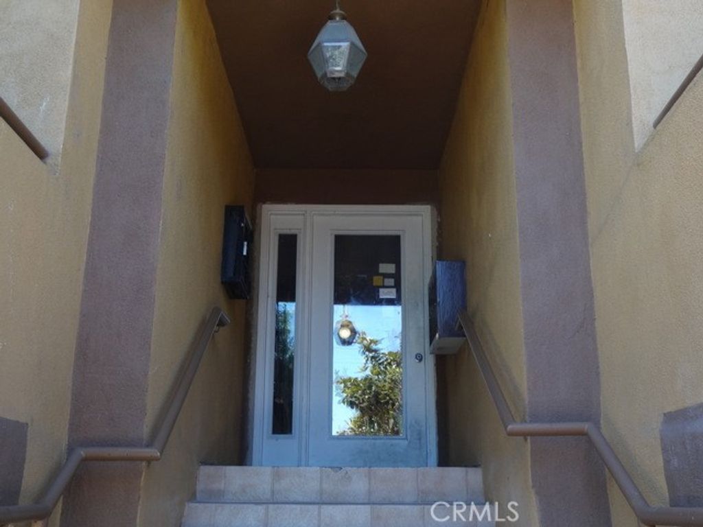 Photo of 11417 Culver Boulevard #2, Los Angeles, CA 90066 (MLS # SR26072209)