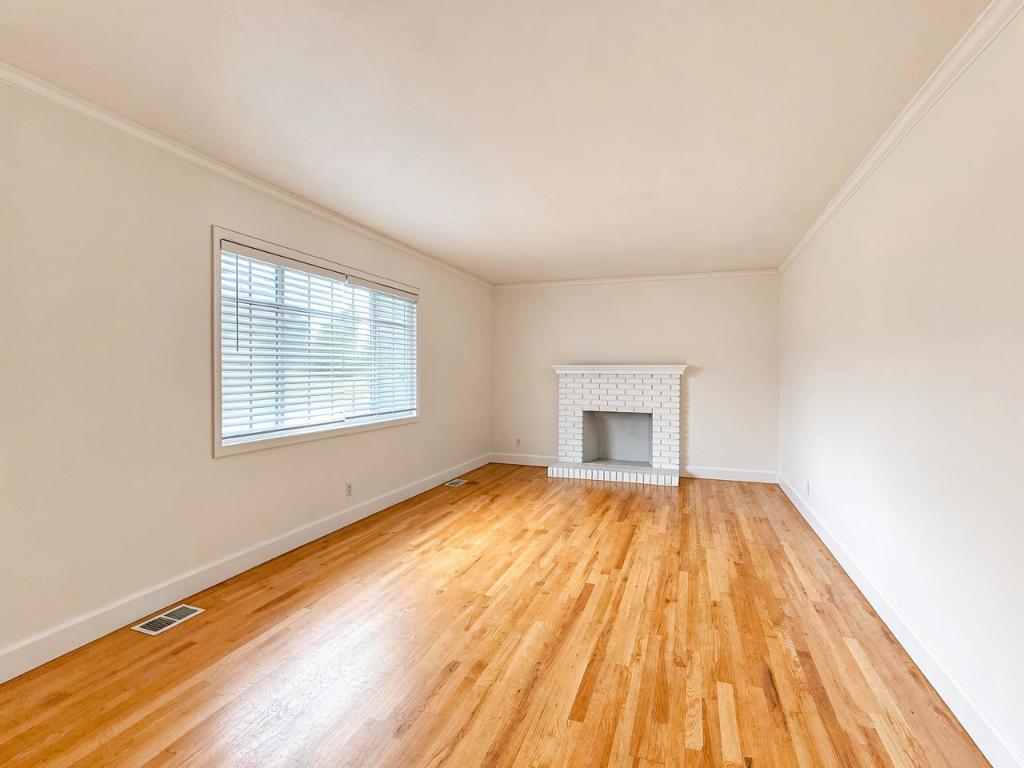 10 Chalon Circle