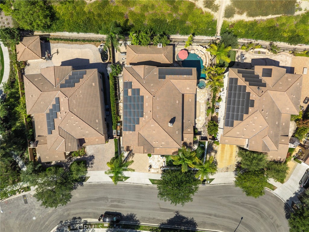1009 Newhall Terrace
