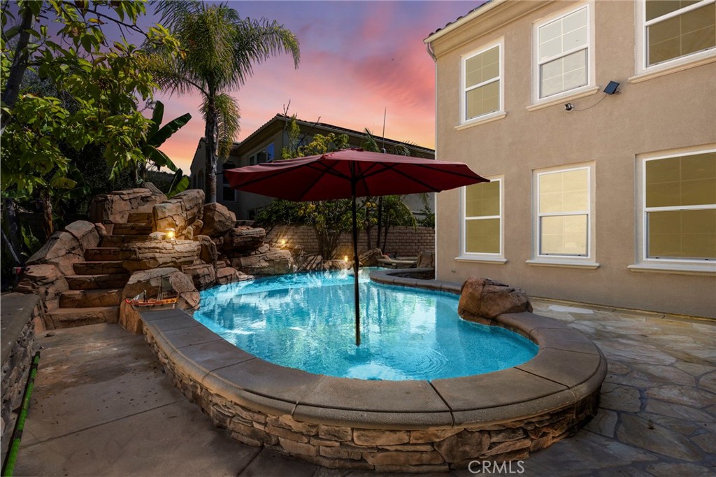 1009 Newhall Terrace