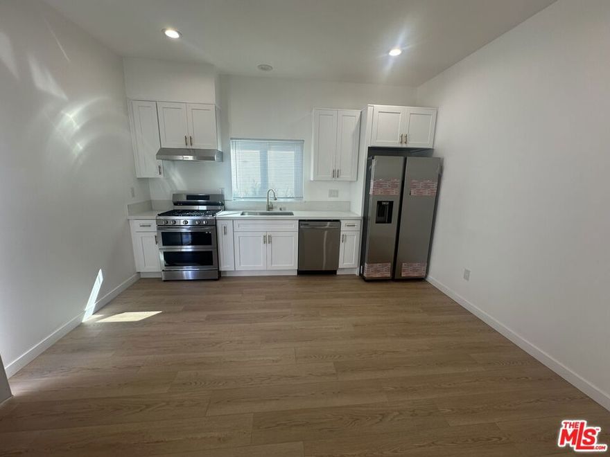 Charming 1-bedroom, 1-bath Junior Dwelling Unit fully upgraded and move-in ready. This unit features a modern kitchen with brand-new appliances, updated cabinetry, and stylish finishes throughout. The bathroom has been tastefully renovated, and the home offers a bright, clean living space with a functional layout. There is ample street parking available. Conveniently located near shopping, dining, and transportation. Ideal for a single occupant or couple seeking a comfortable and upgraded living space.