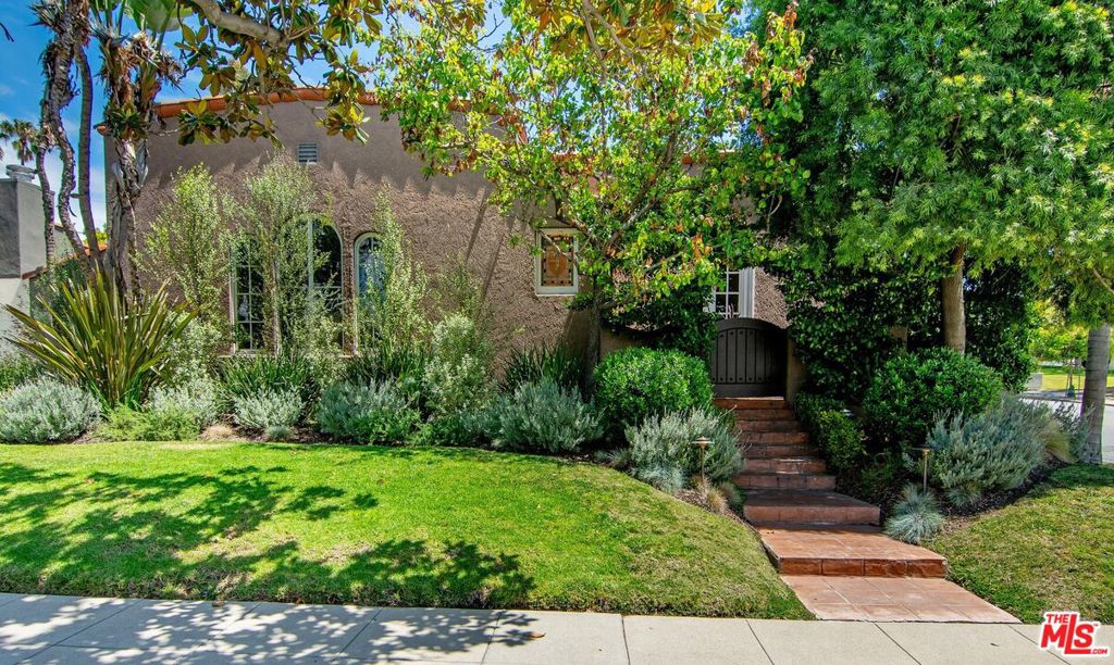 300 N Bronson Avenue