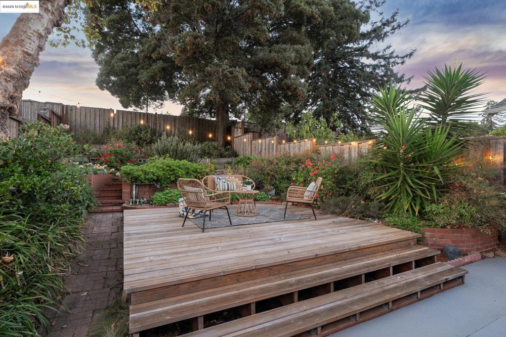 UPPER DIMOND - Residential
