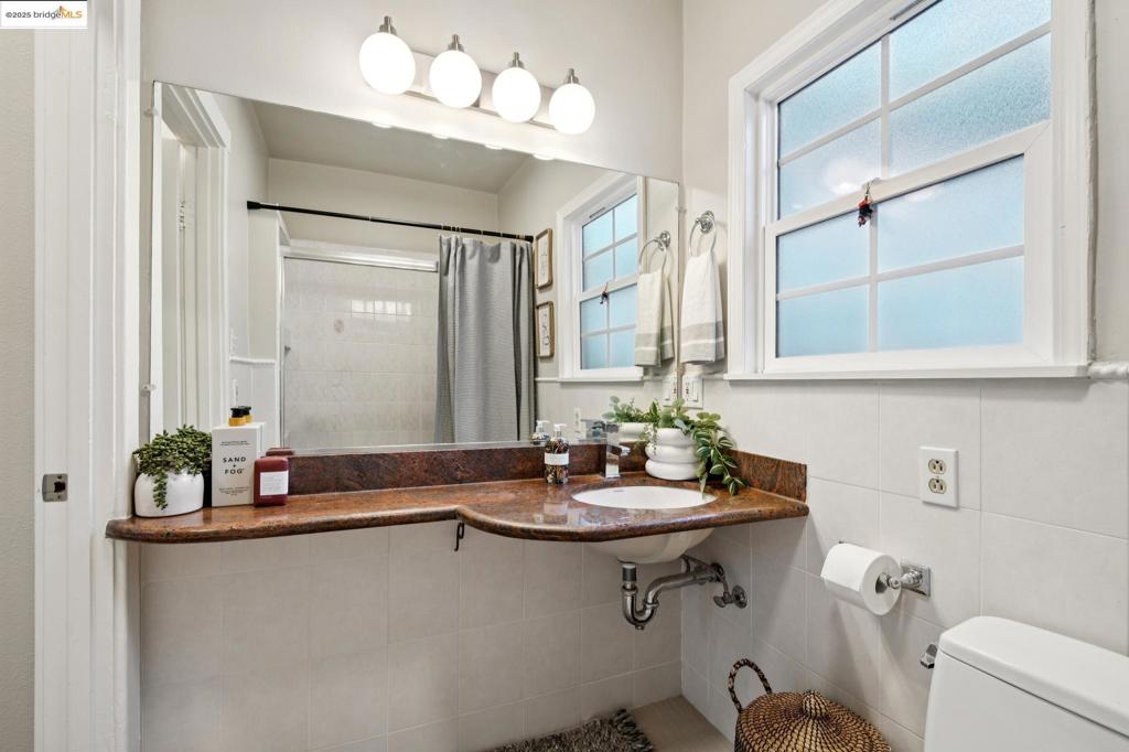 UPPER DIMOND - Residential