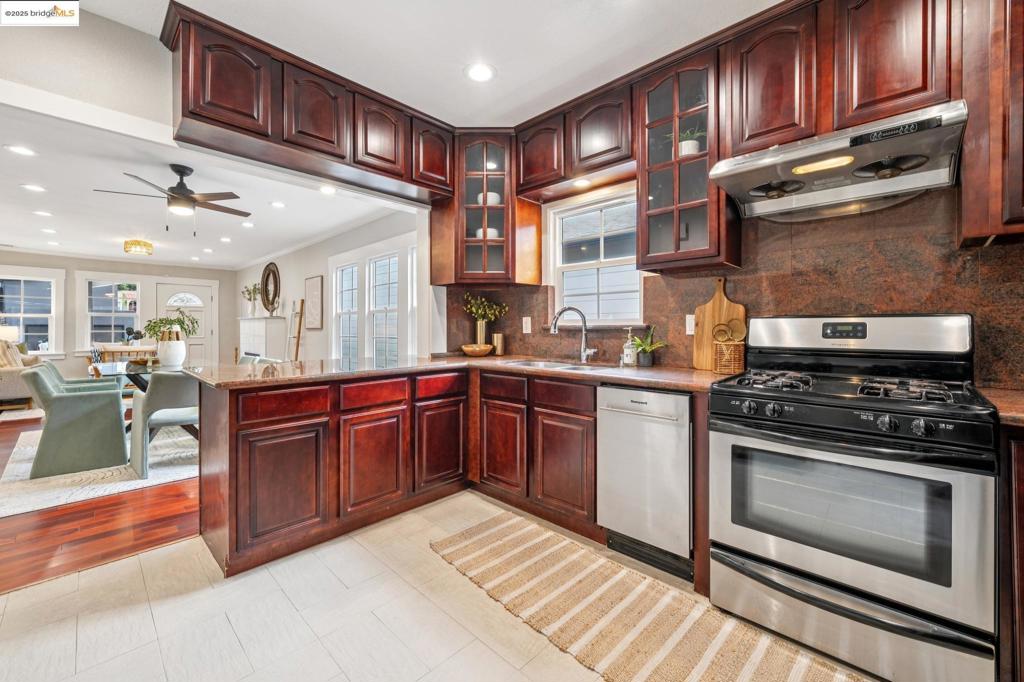 UPPER DIMOND - Residential