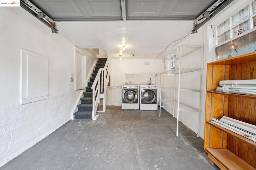 UPPER DIMOND - Residential