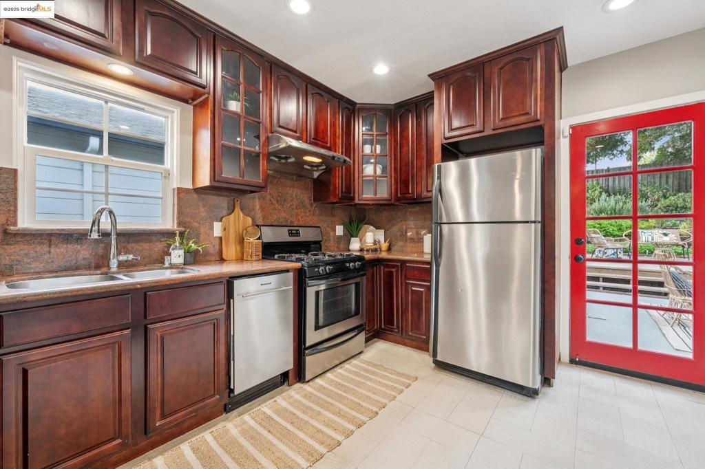 UPPER DIMOND - Residential