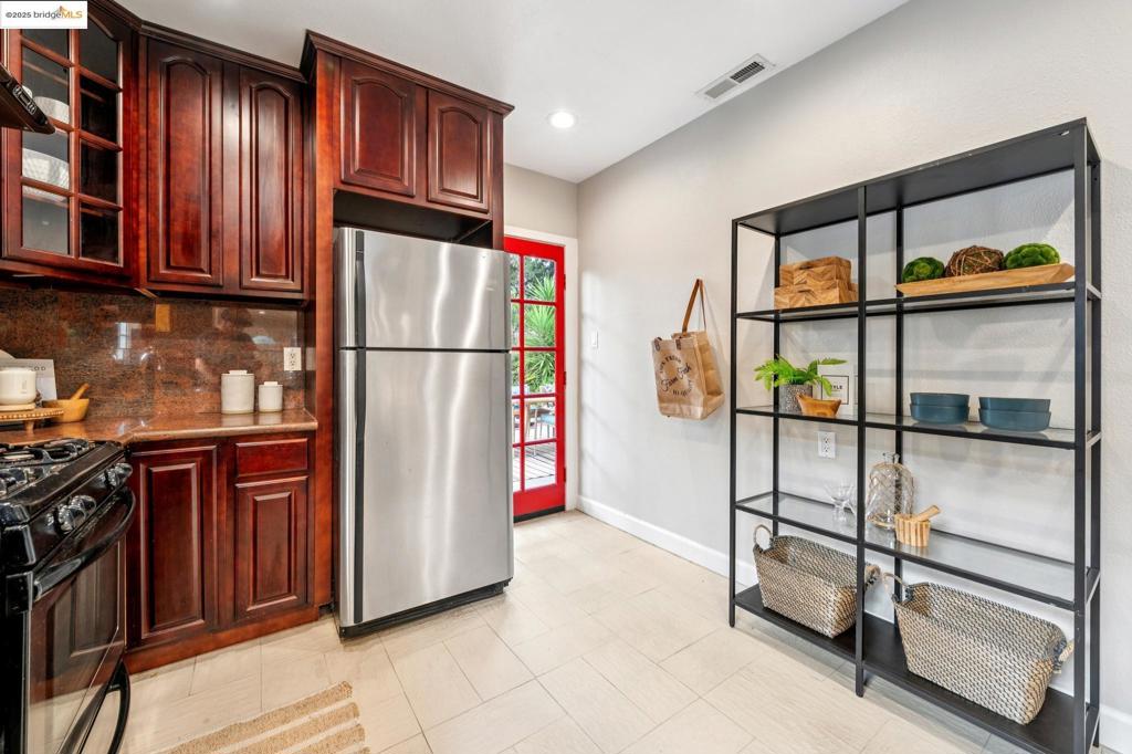 UPPER DIMOND - Residential