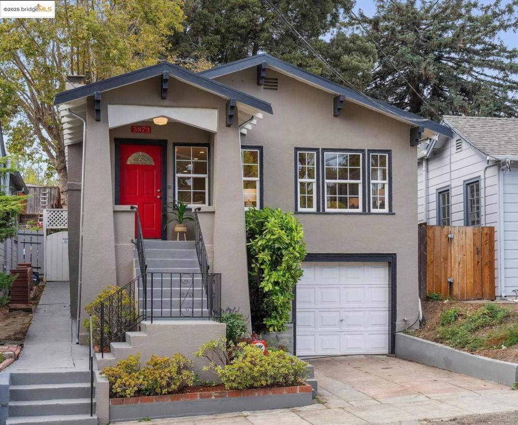 UPPER DIMOND - Residential
