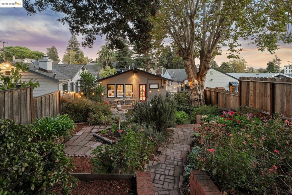 UPPER DIMOND - Residential