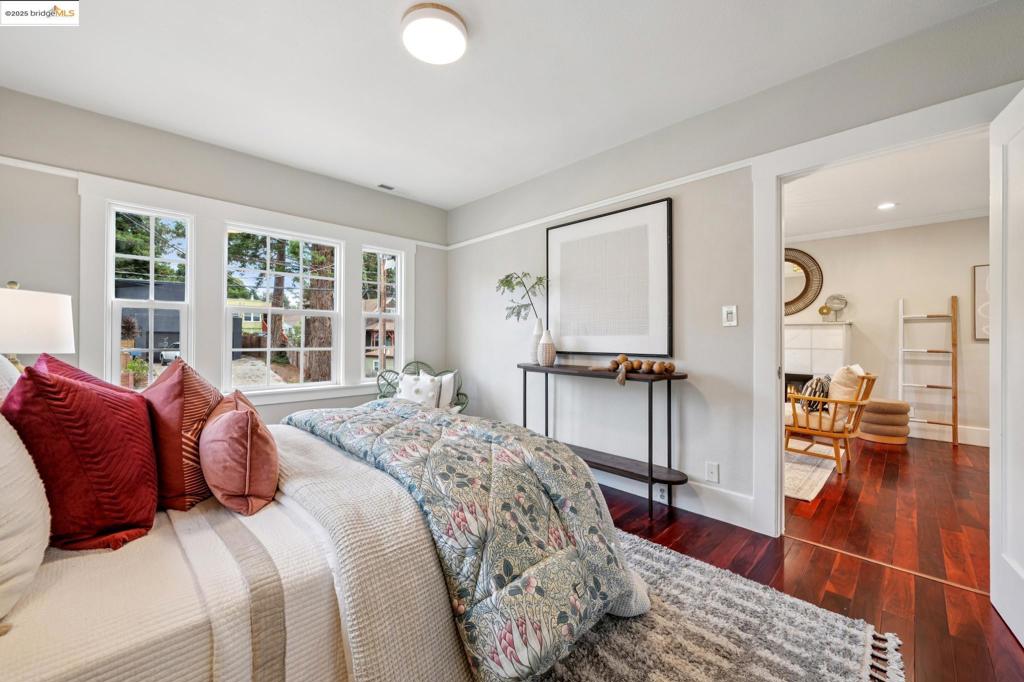 UPPER DIMOND - Residential