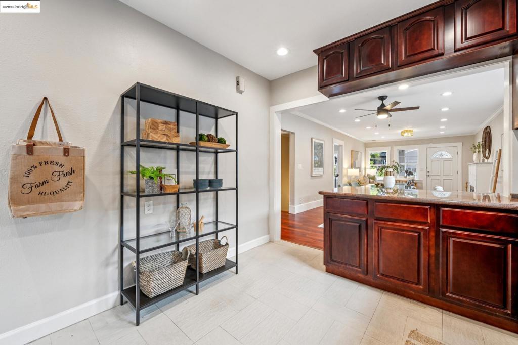 UPPER DIMOND - Residential