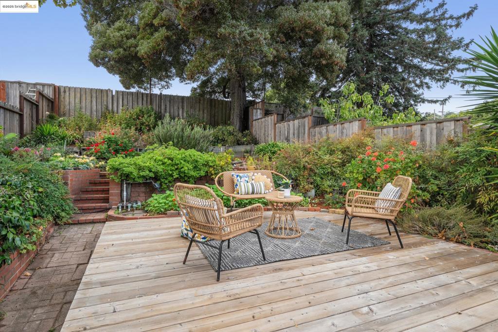 UPPER DIMOND - Residential