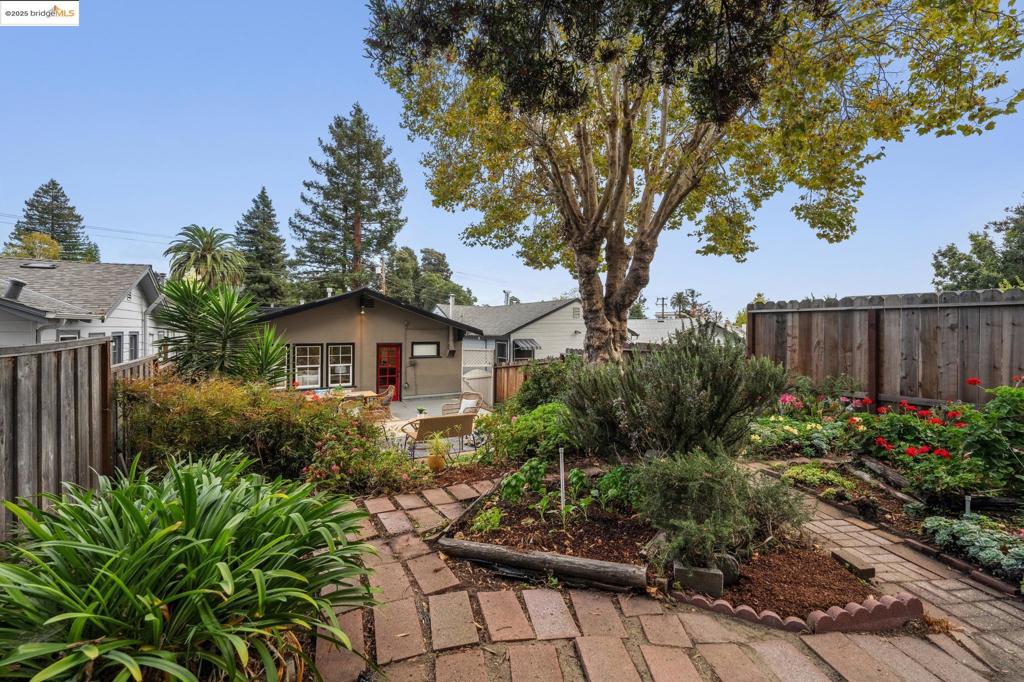 UPPER DIMOND - Residential
