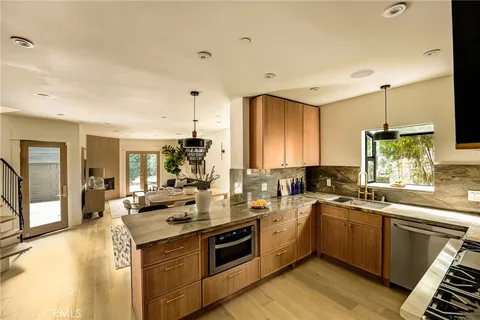 636 Bay St, Santa Monica, CA 90405 - MLS#: PW25253182