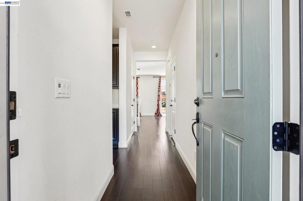 Photo of 510 E Albertina Ave Ave, Mountain House, CA 95391 (MLS # 41127244)