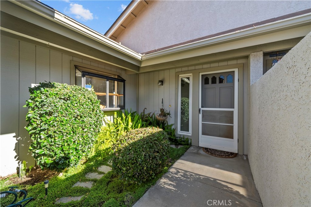 19002 Avenue Of The Oaks