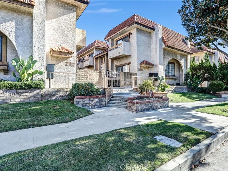 212 N Stoneman Avenue C